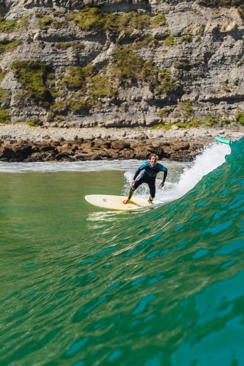 Хостел Liquid Surfhouse Лангре Экстерьер фото
